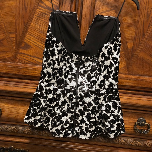 Guess Sequin Strapless Peplum Top - Picture 6 of 9